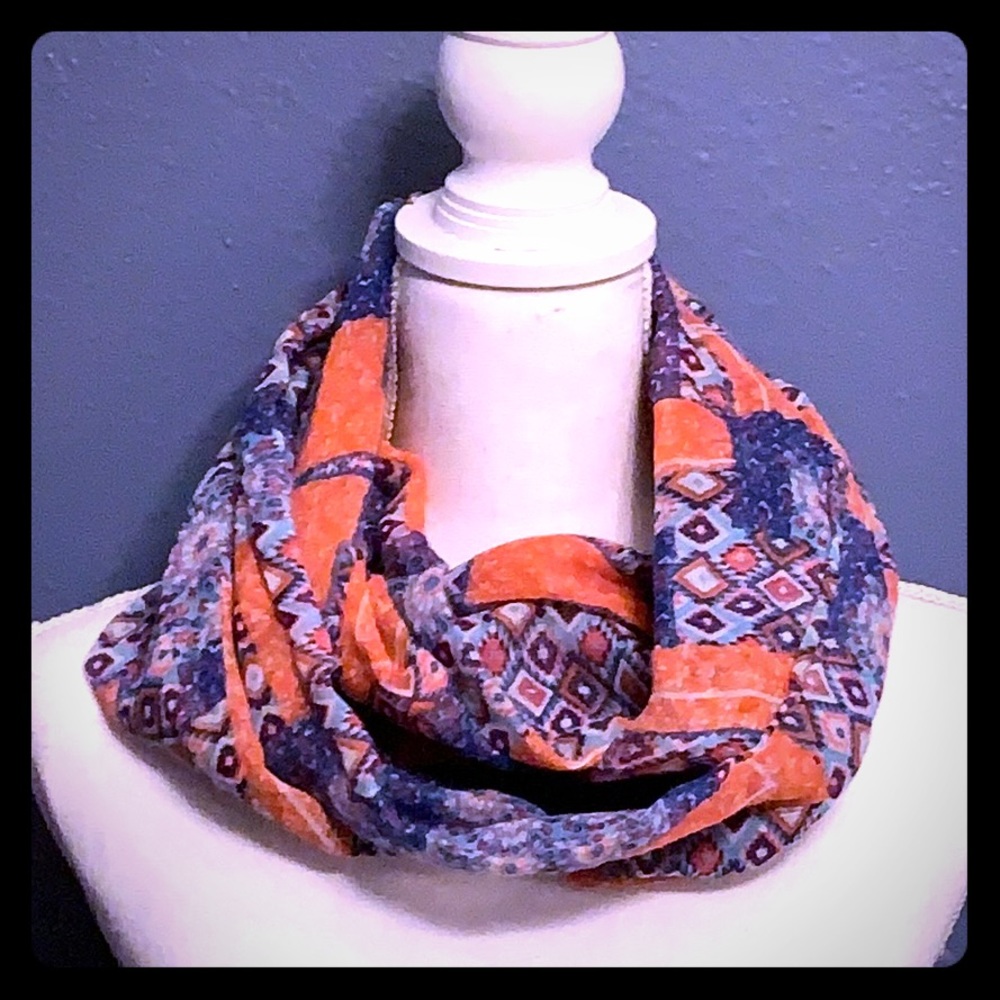 Red, blue and white scarf!